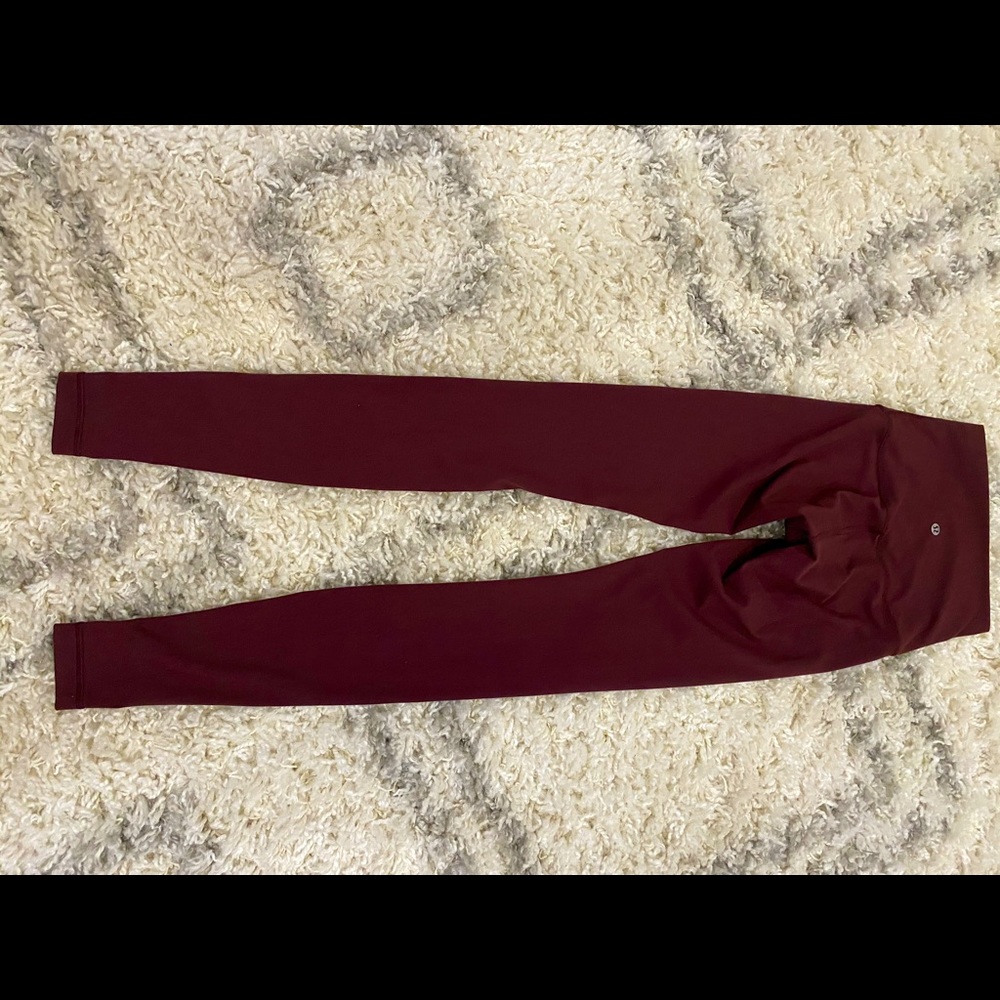 LuLu Lemon SZ 2 Maroon